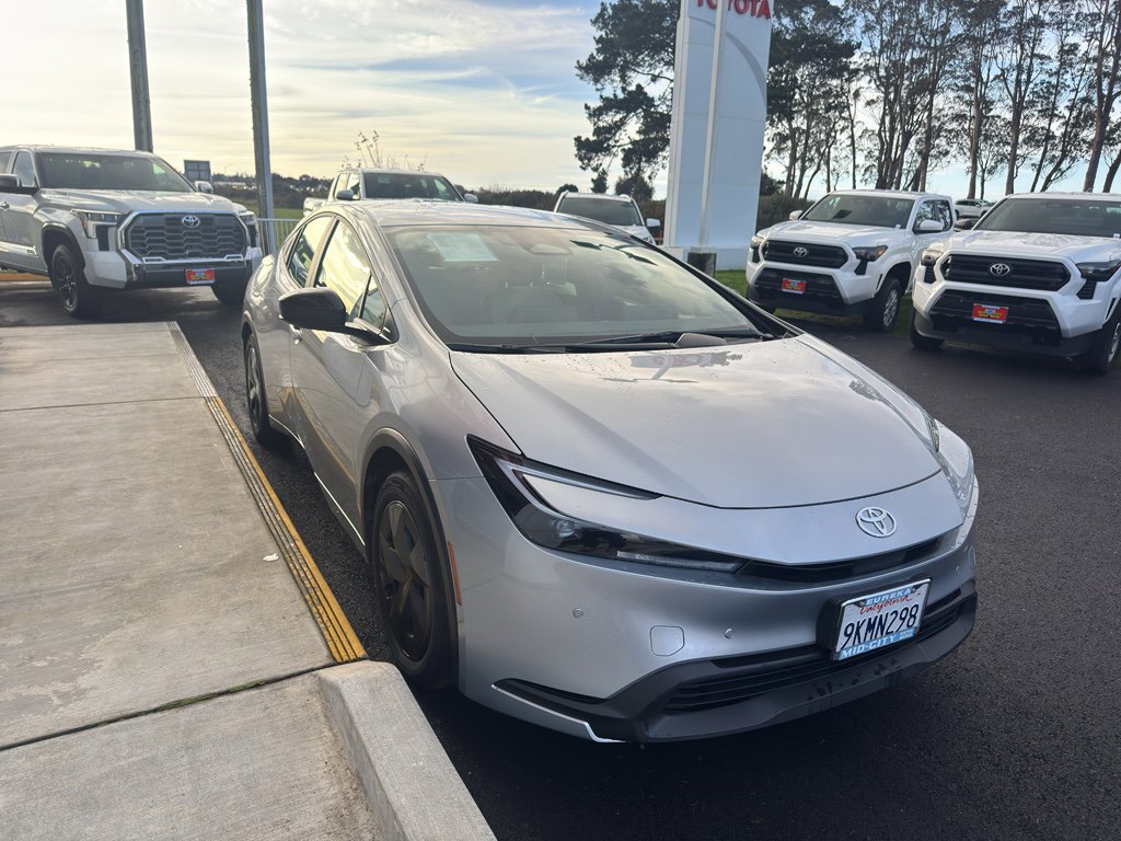 Used 2024 Toyota Prius LE image 21