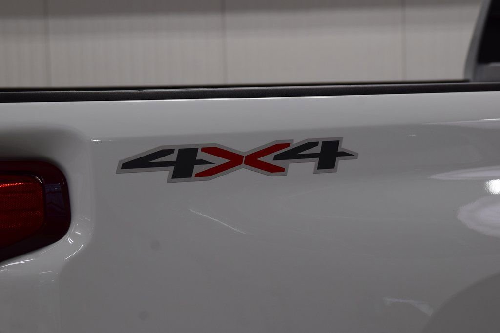 Used 2025 Chevrolet Silverado 2500 W/T w/ WT Convenience Package image 17