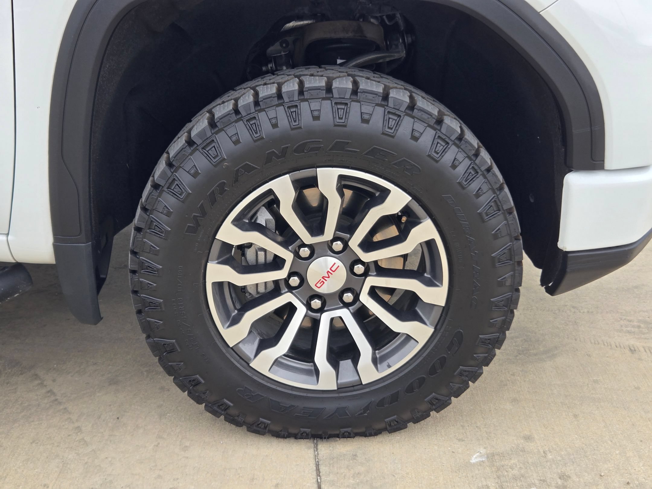 Certified 2022 GMC Sierra 1500 AT4 AWD/4WD image 27