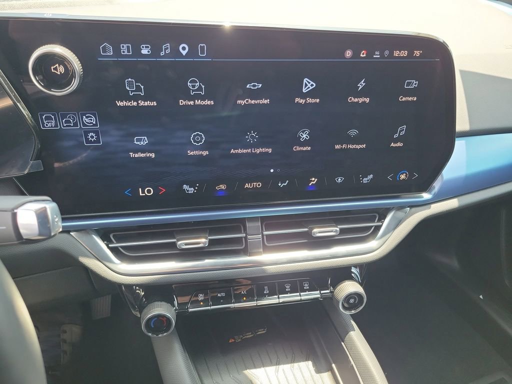 Used 2026 Chevrolet Equinox EV LT FWD image 8