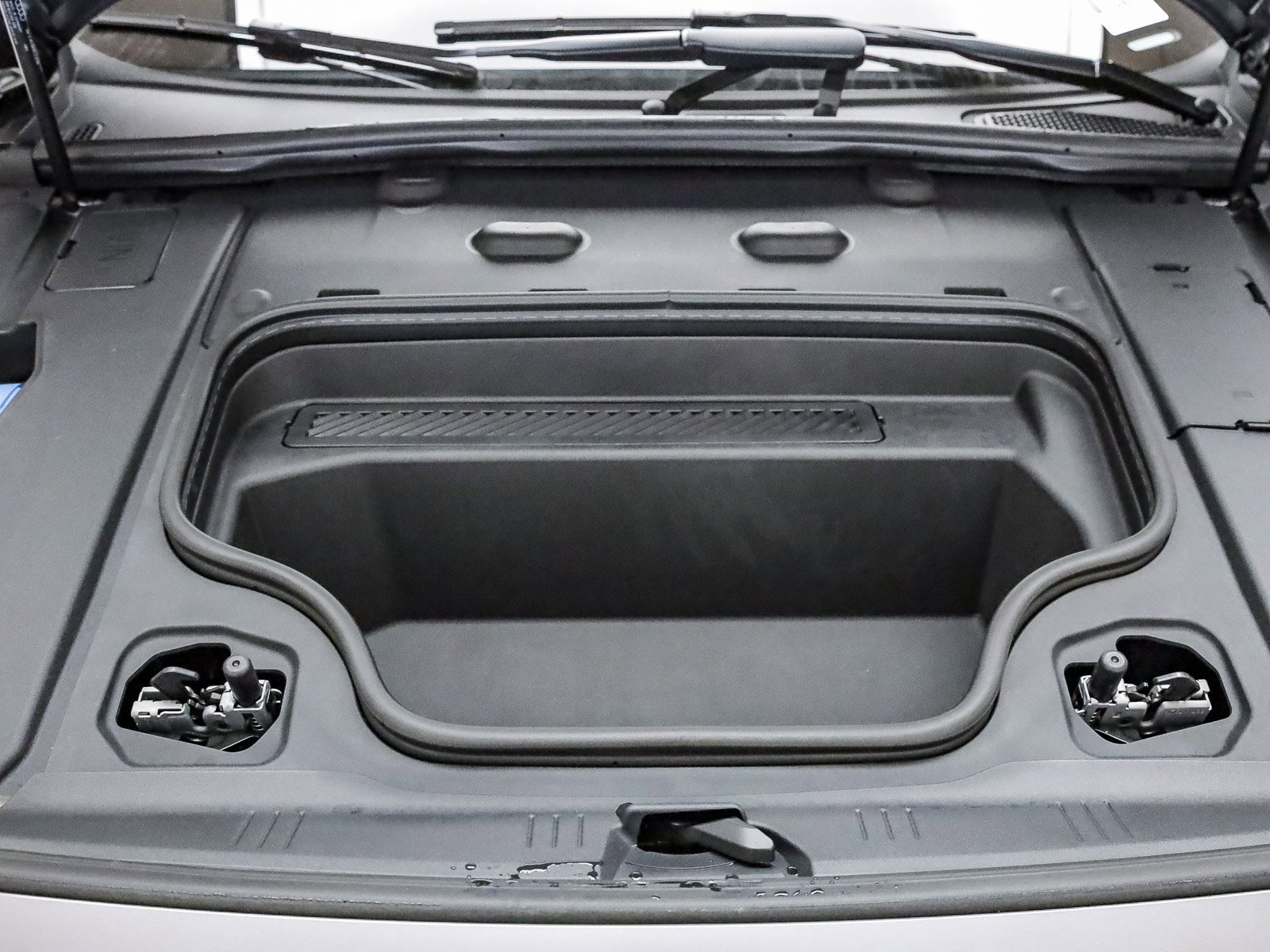 New 2025 Audi A6 e-tron Premium Plus image 29