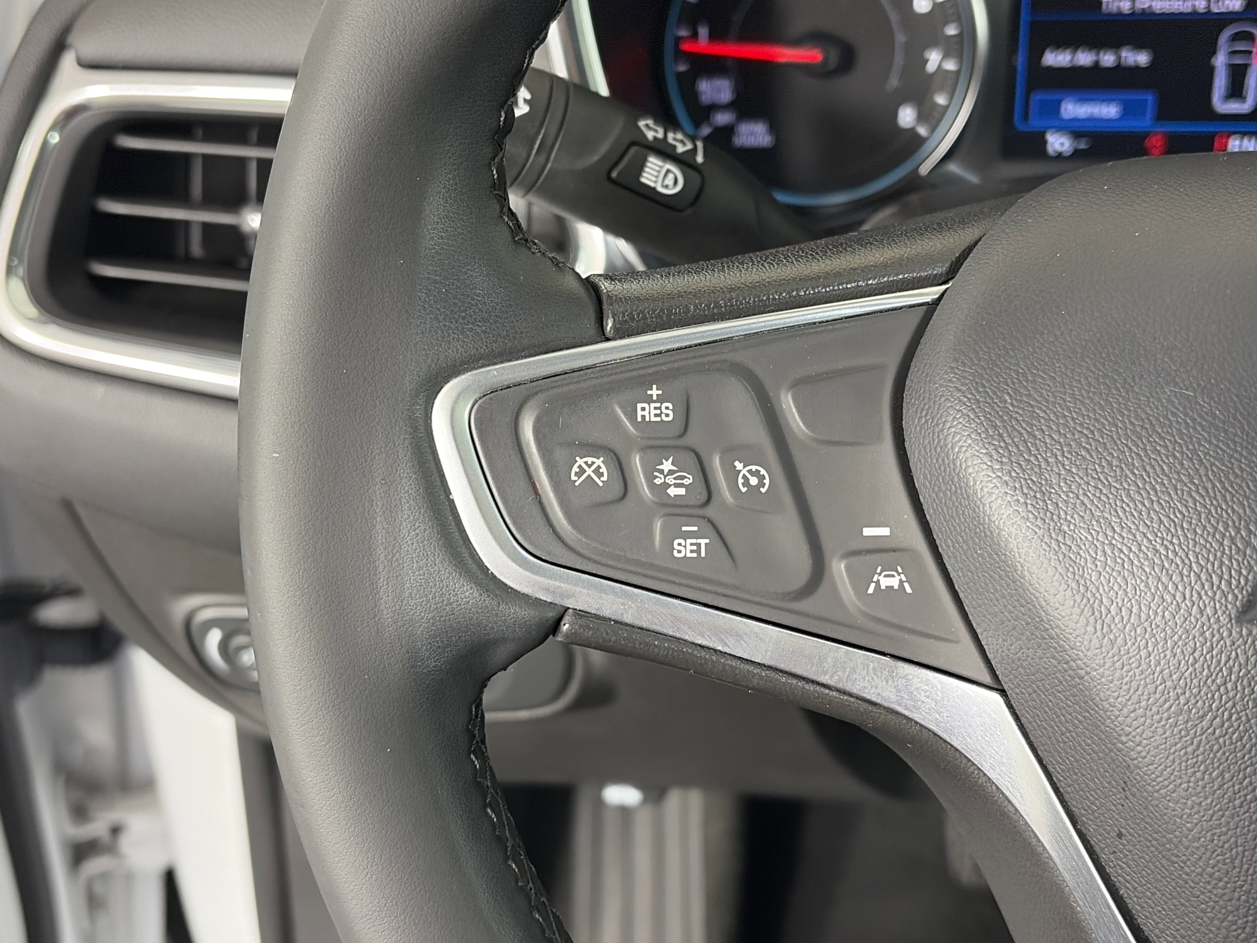 Certified 2023 Chevrolet Equinox LT image 29