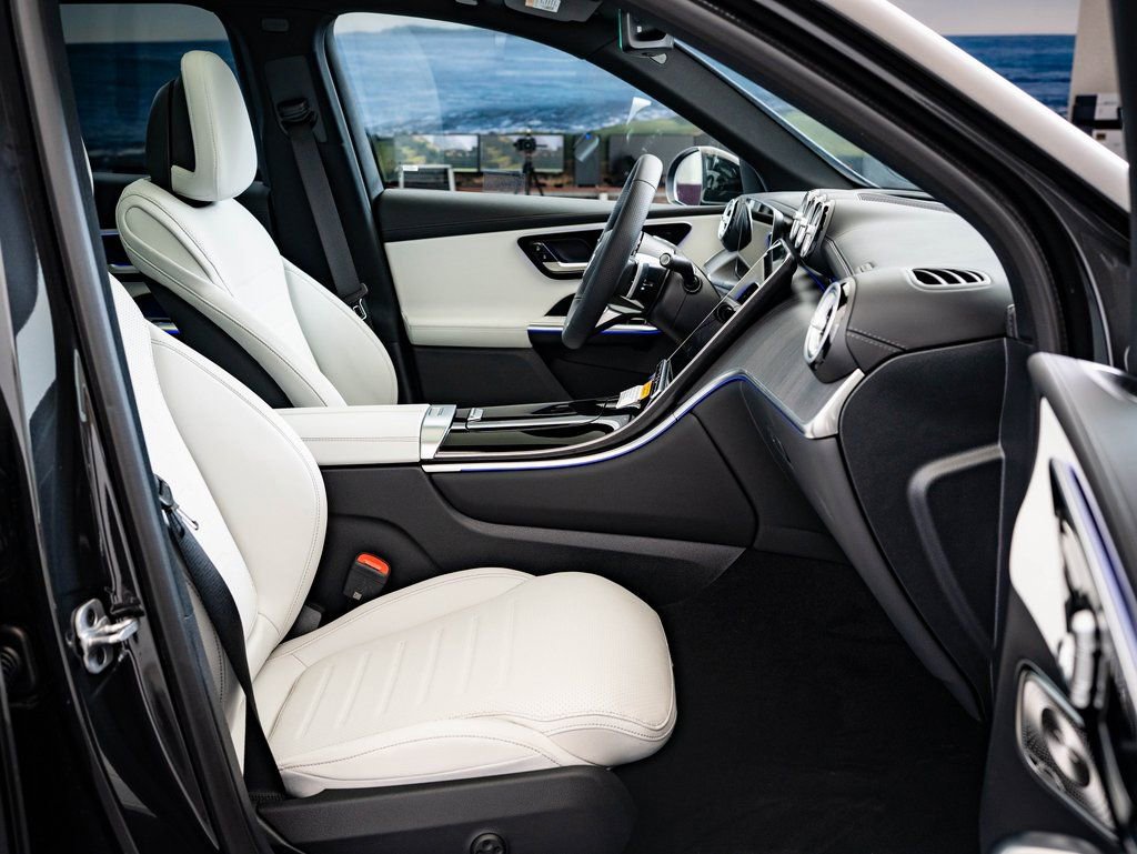 New 2026 Mercedes-Benz GLC 300 4MATIC image 22