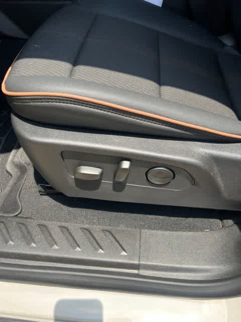 Used 2026 GMC Canyon AT4 AWD/4WD image 6