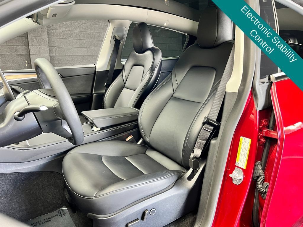 Used 2025 Tesla Model Y Long Range AWD/4WD image 7