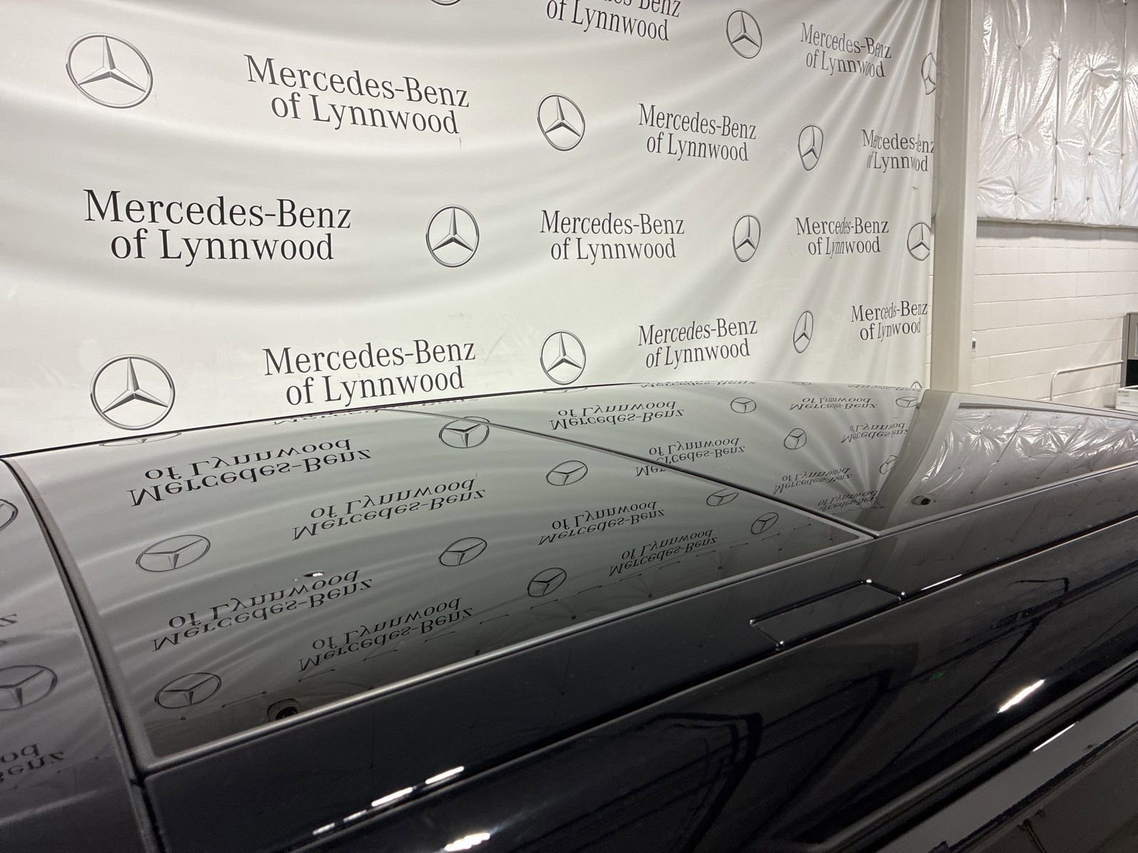 Used 2025 Land Rover Range Rover SE image 13