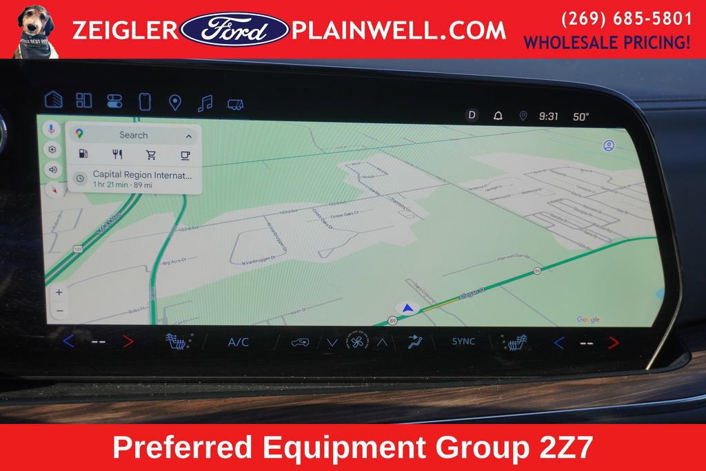 Used 2025 Chevrolet Suburban Z71 image 2