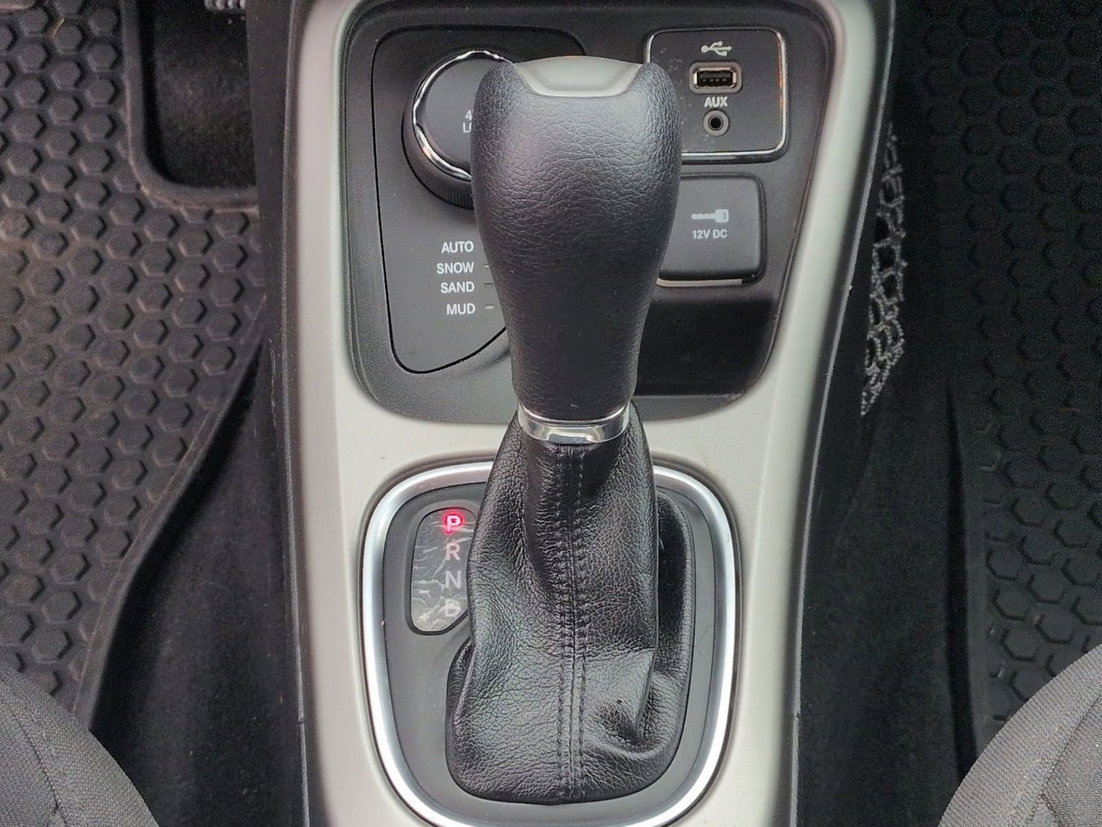 Used 2018 Jeep Compass Sport w/ Cold Weather Group image 35