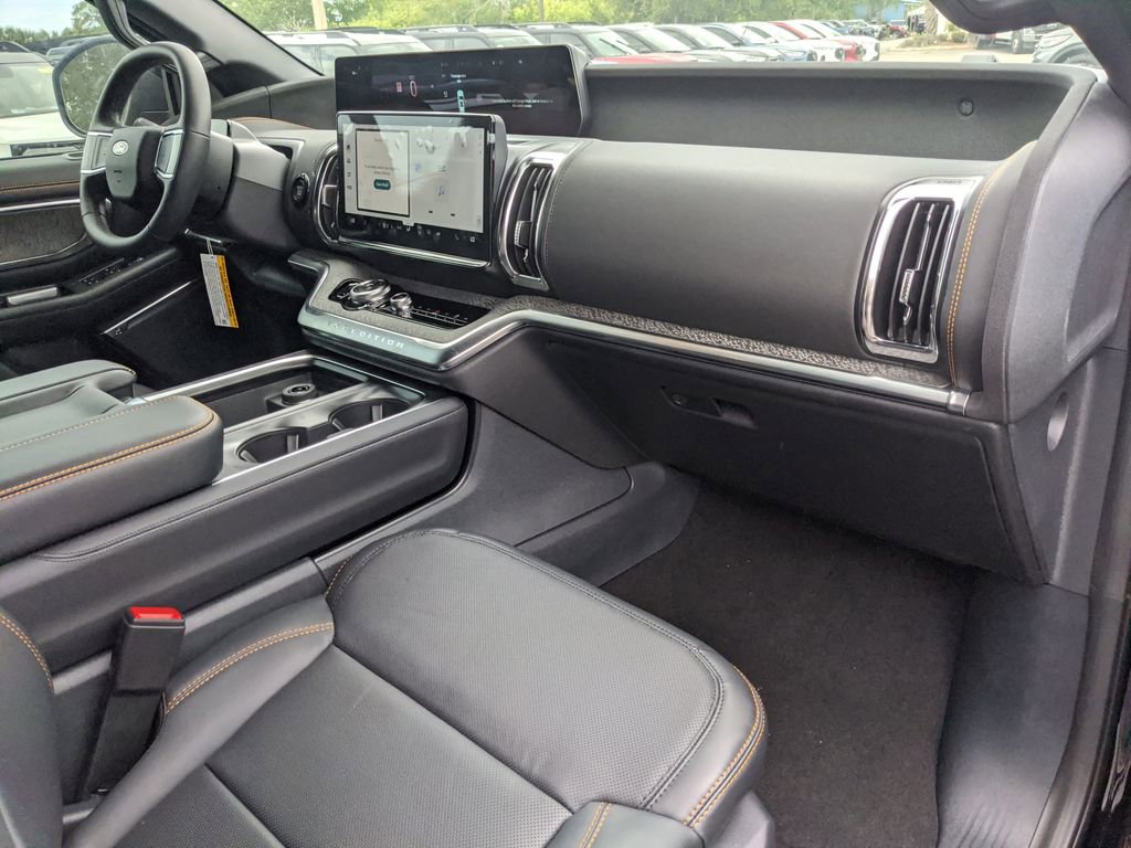 New 2026 Ford Expedition Tremor image 8
