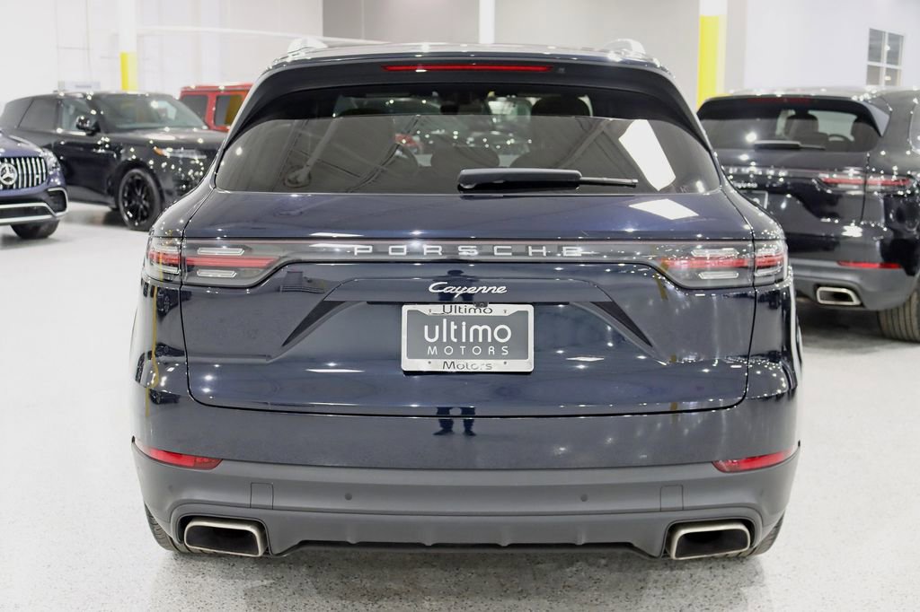Used 2023 Porsche Cayenne image 13