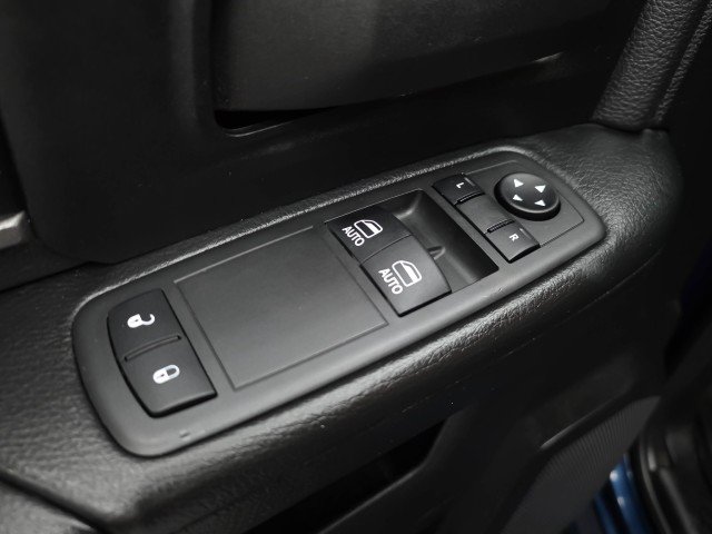 Used 2021 RAM 5500 Tradesman RWD image 28