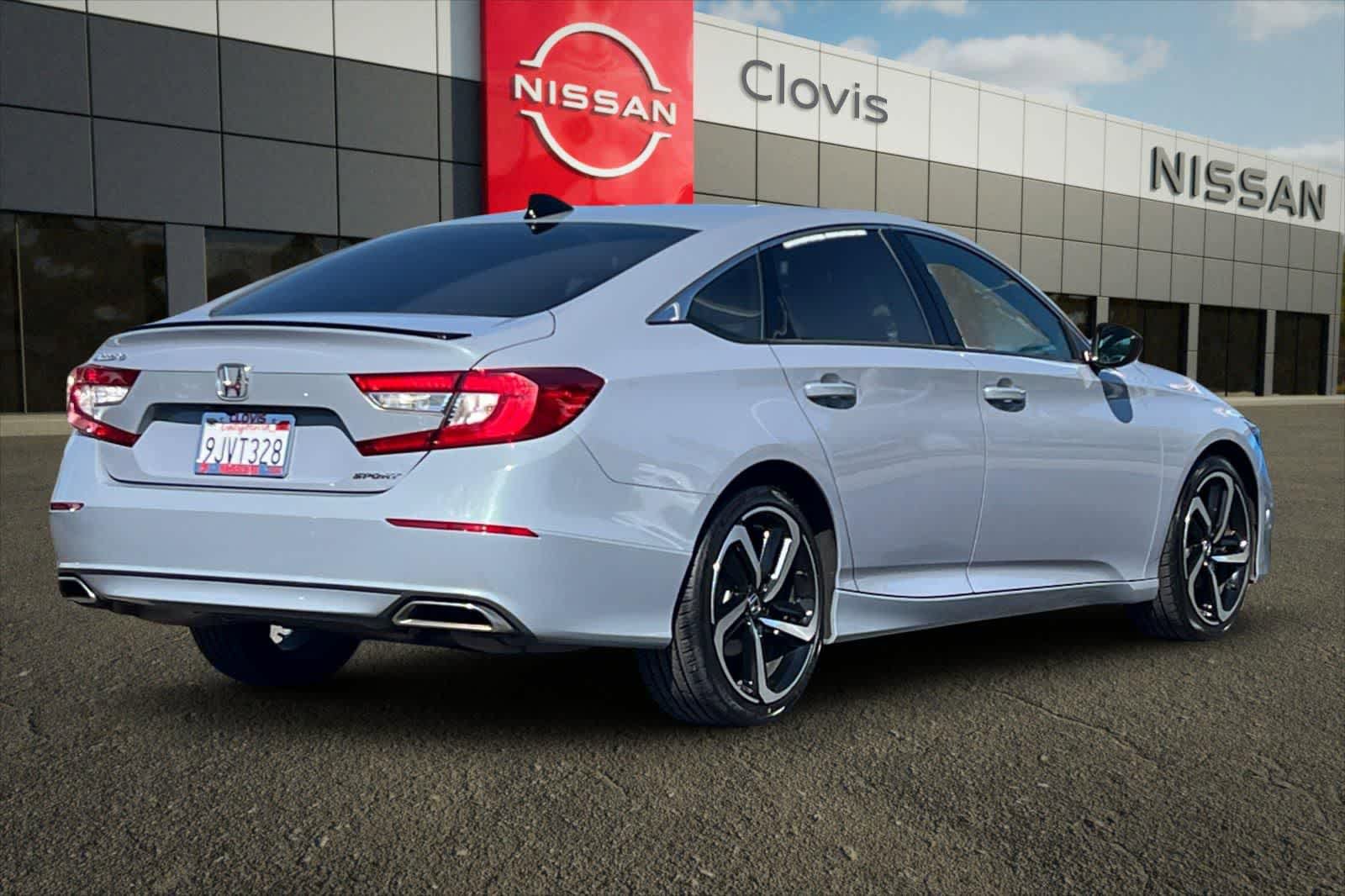 Used 2021 Honda Accord Sport image 3
