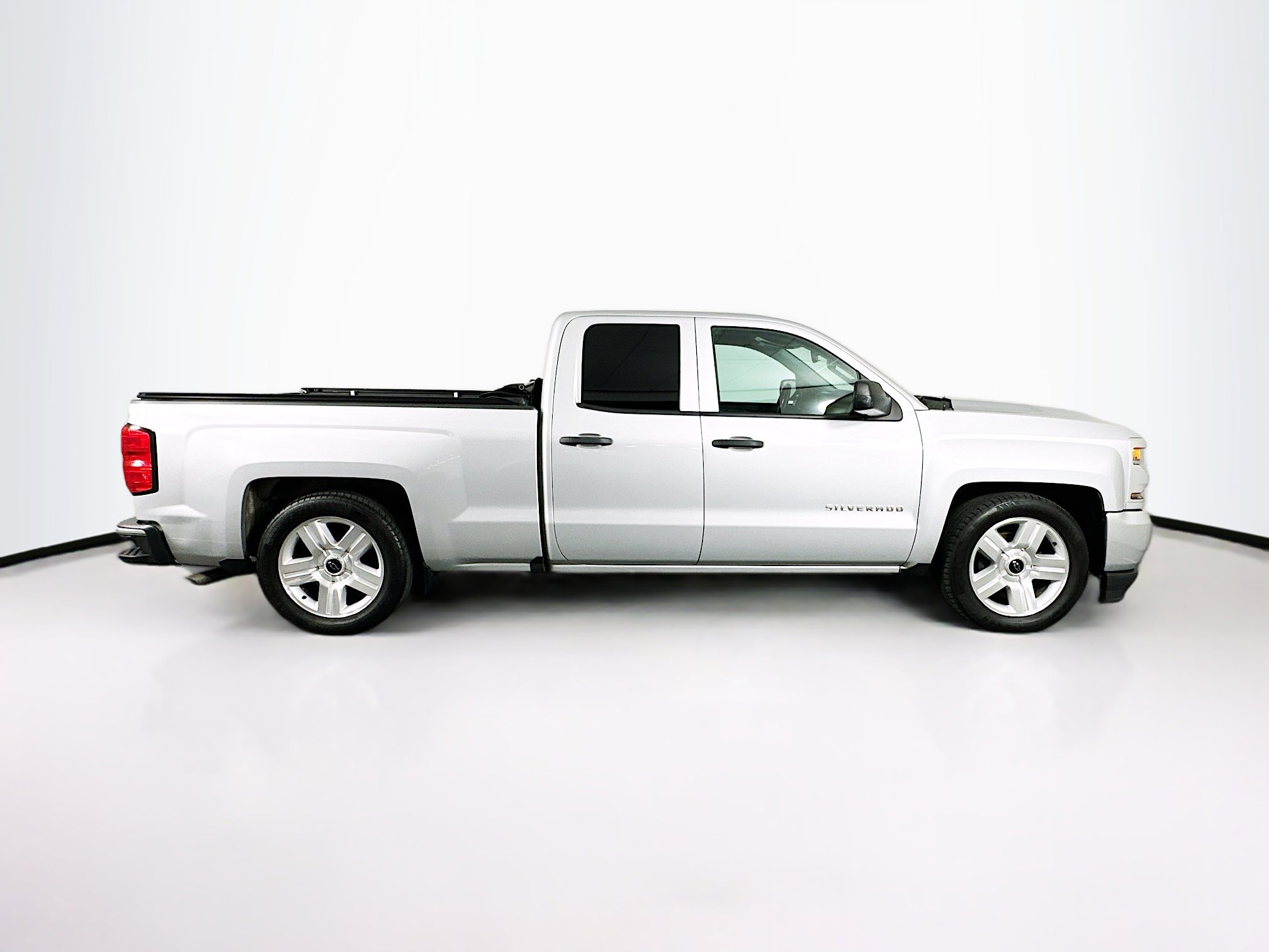 Used 2016 Chevrolet Silverado 1500 Custom w/ Custom Convenience Package image 10