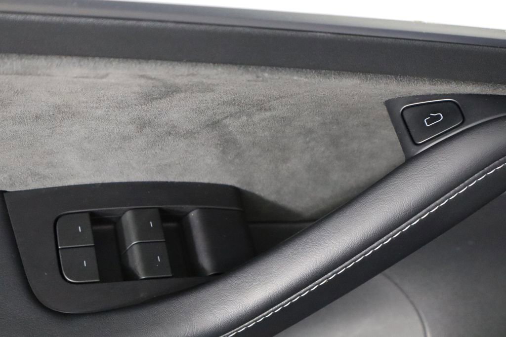 Used 2022 Tesla Model 3 Long Range image 18