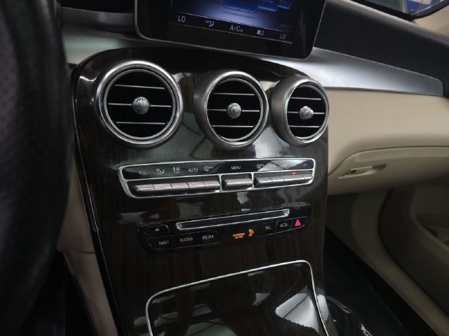 Used 2017 Mercedes-Benz GLC 300 image 33