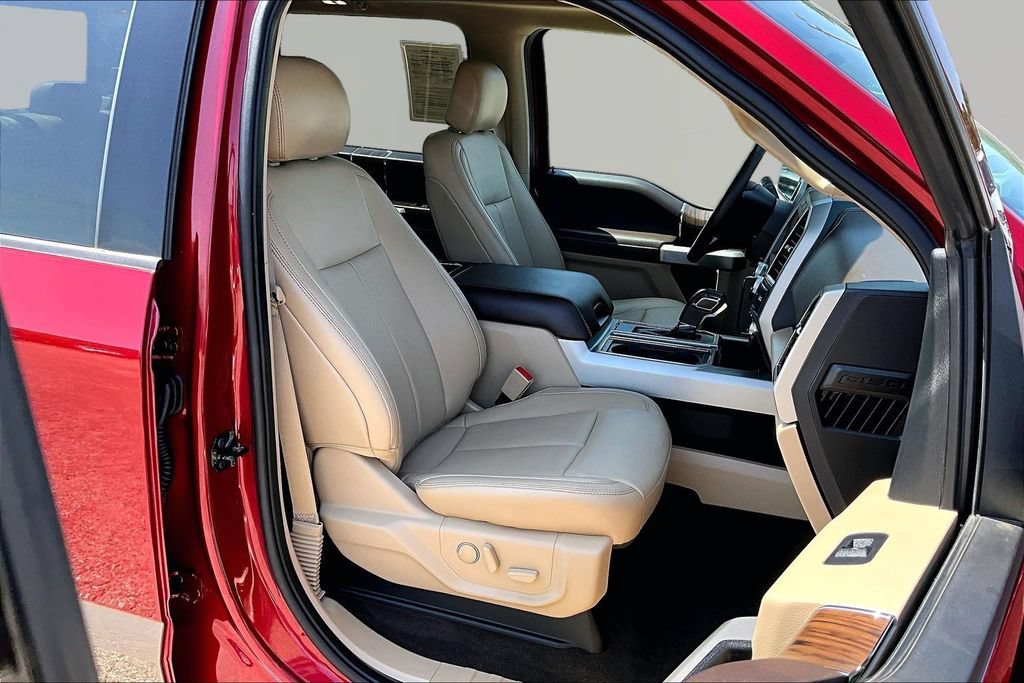 Used 2019 Ford F150 Lariat w/ Equipment Group 502A Luxury AWD/4WD image 7