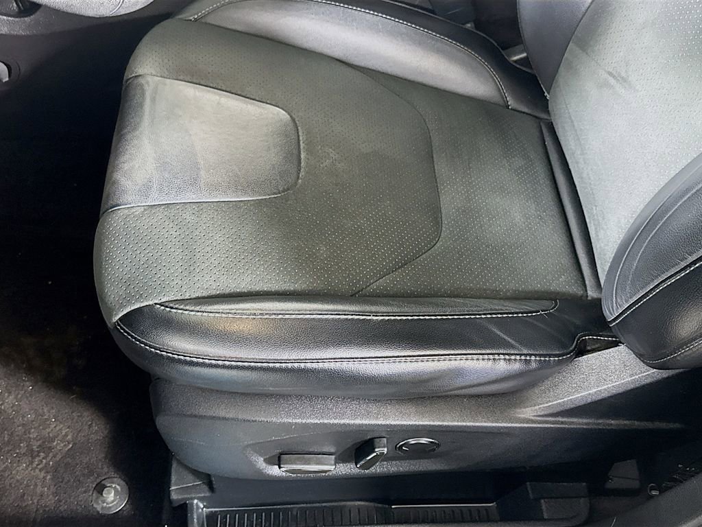 Used 2016 Ford Edge Sport w/ Technology Package image 20