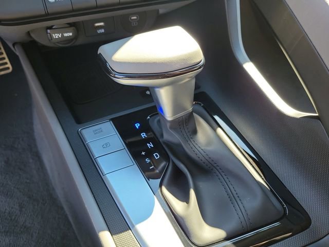 Used 2025 Hyundai Elantra Sport image 29