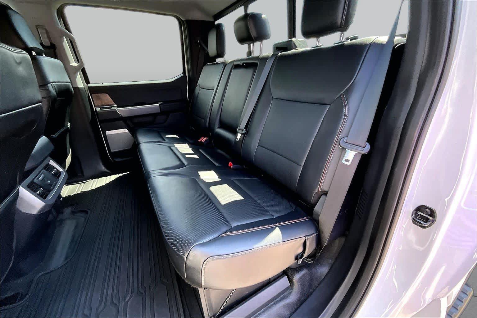 Used 2023 Ford F350 Lariat w/ Lariat Ultimate Package AWD/4WD image 21