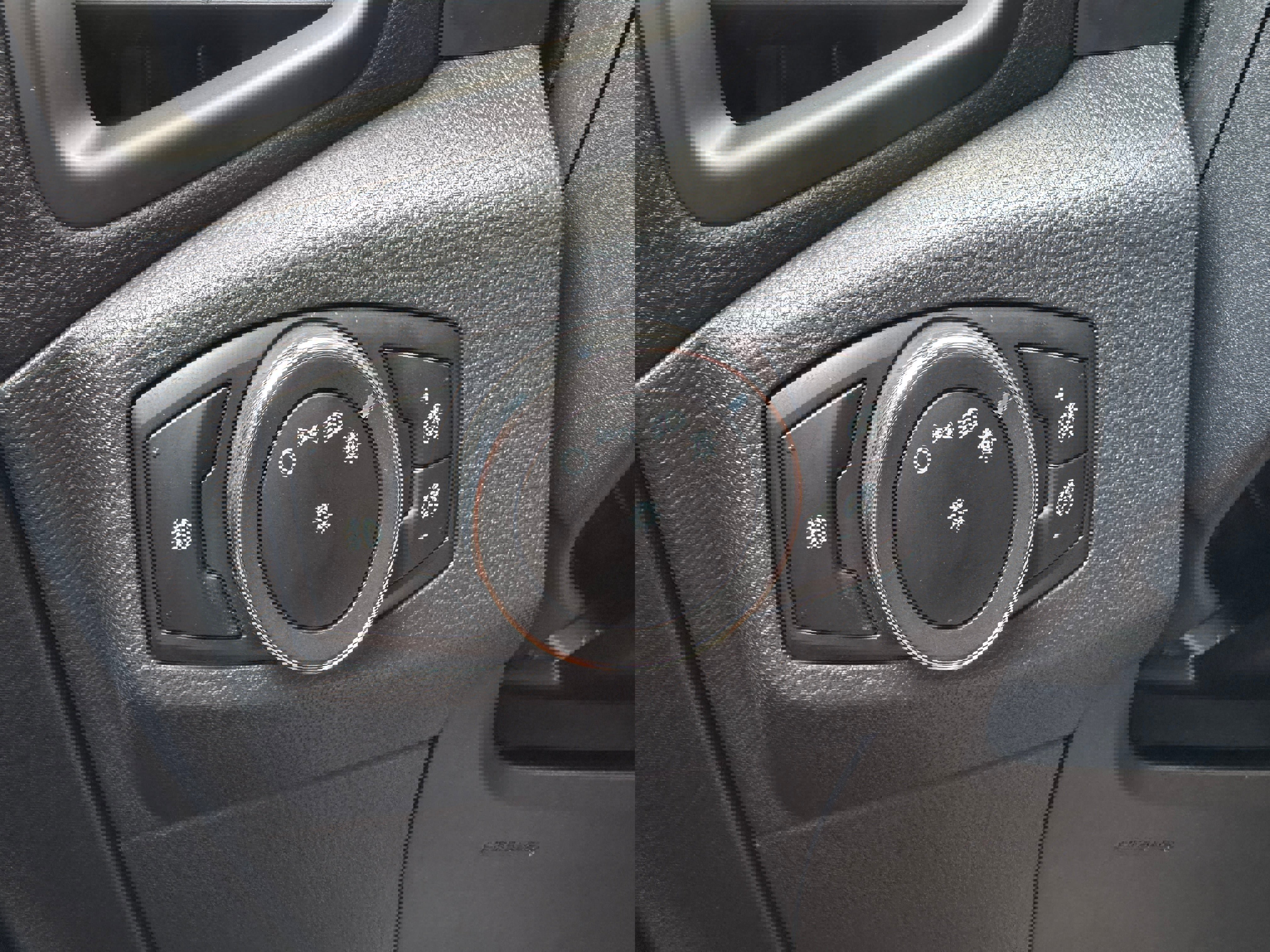 Used 2021 Ford EcoSport SE w/ SE Appearance Package image 21