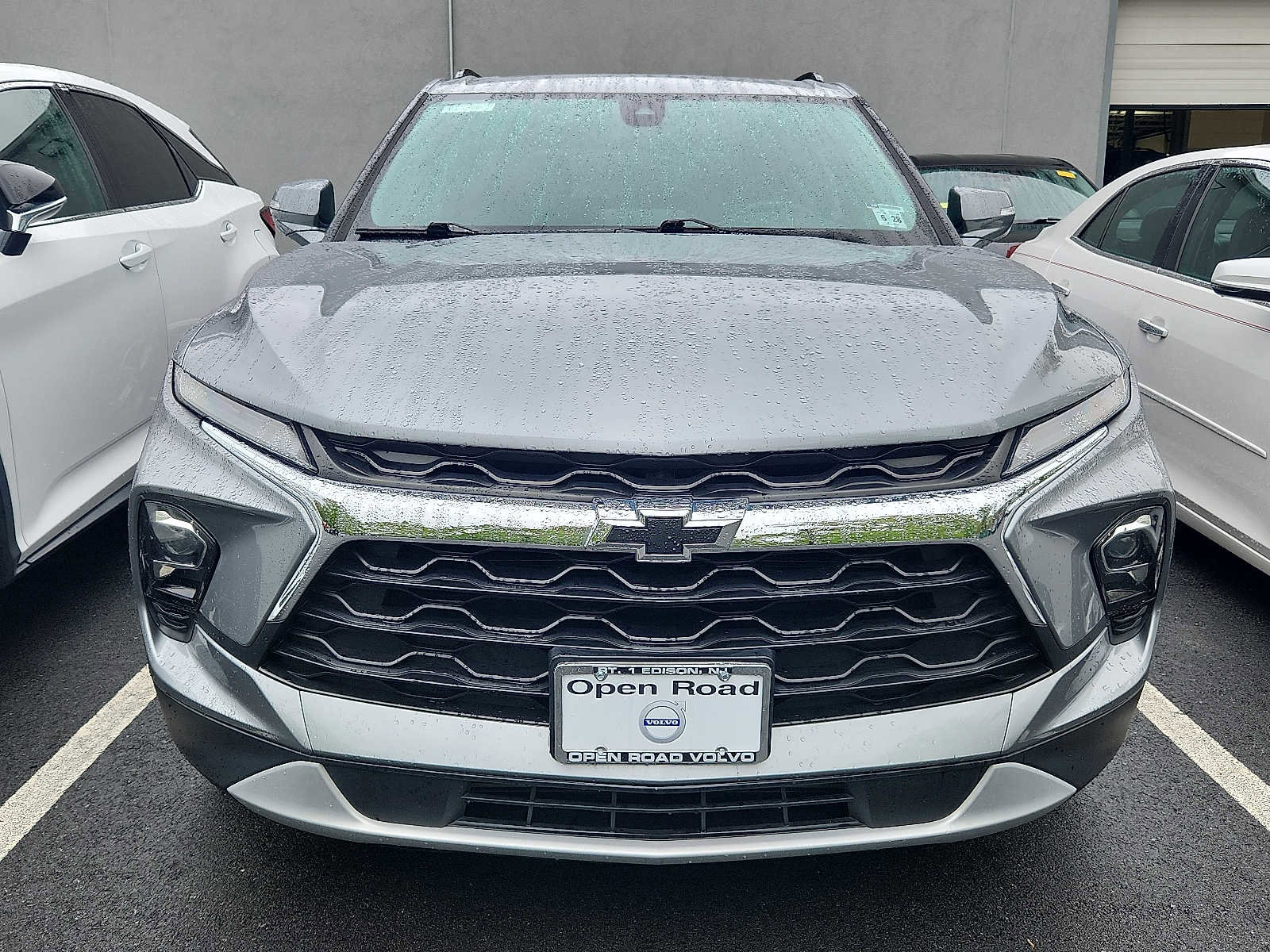Used 2023 Chevrolet Blazer LT AWD/4WD image 2