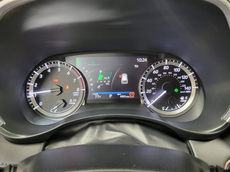Used 2024 Toyota Highlander XLE AWD/4WD image 37
