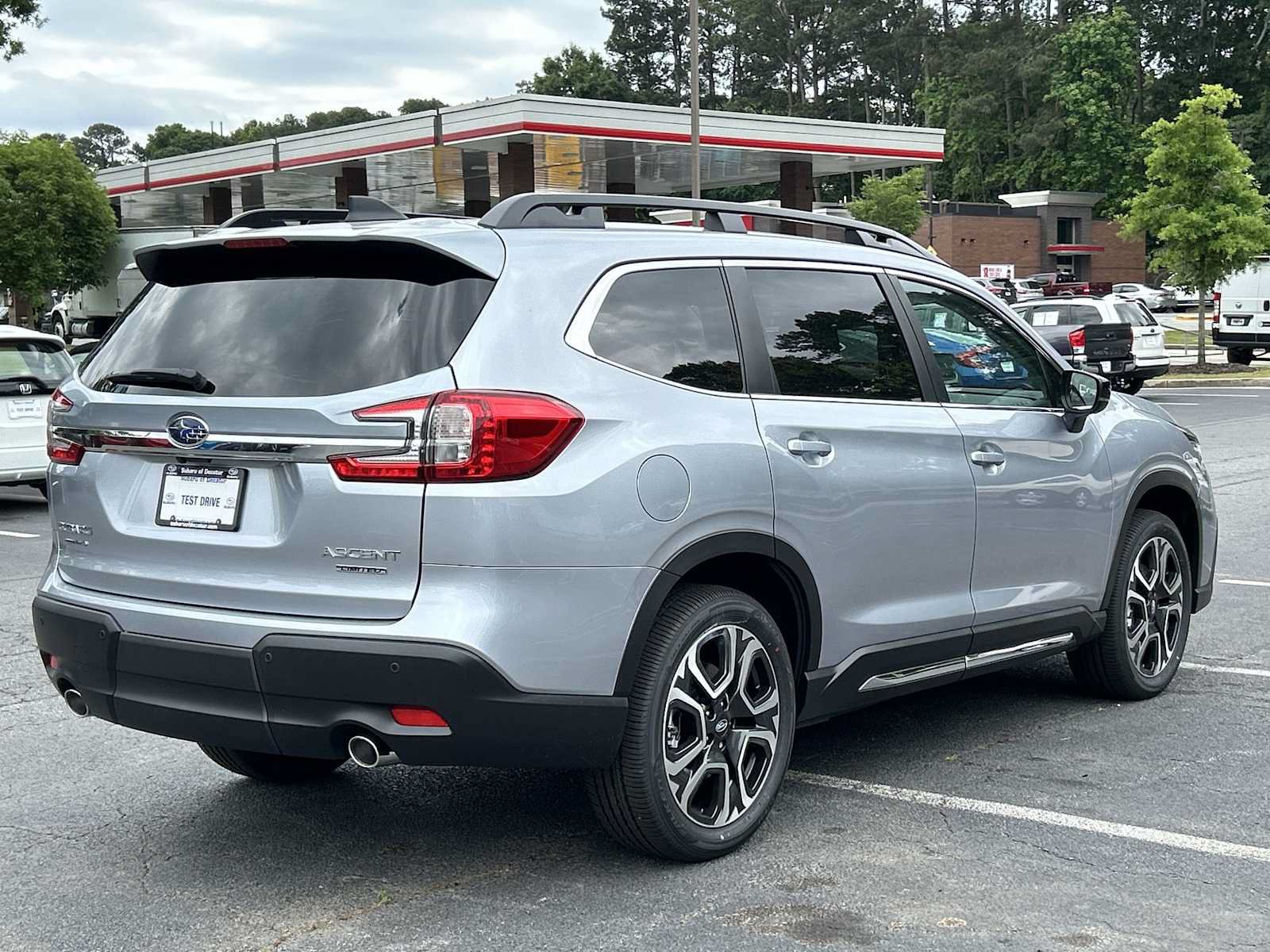 New 2026 Subaru Ascent Limited w/ Popular Package #2 AWD/4WD image 4