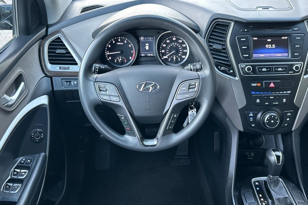 Used 2017 Hyundai Santa Fe Sport image 11