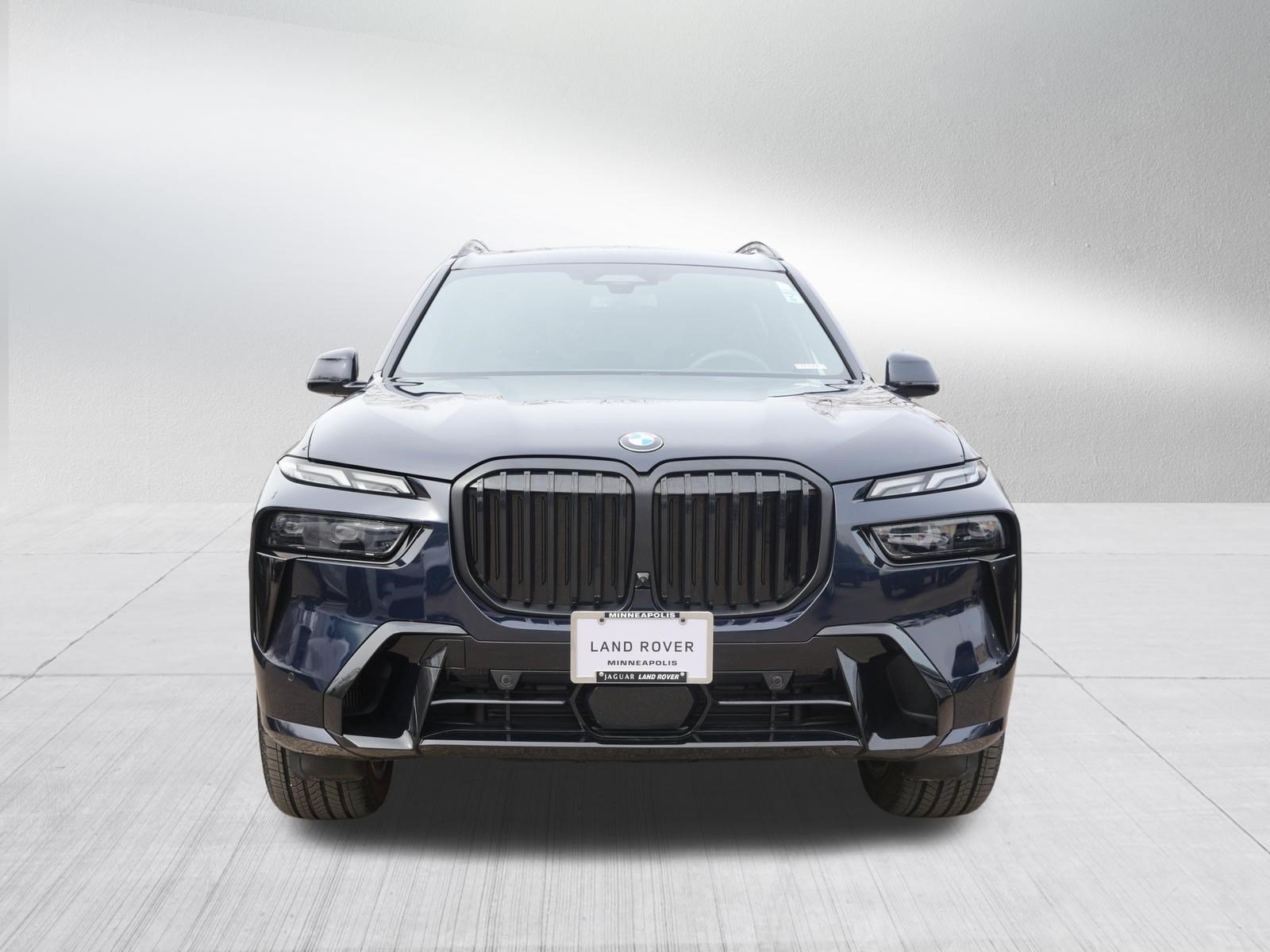 Used 2026 BMW X7 xDrive40i AWD/4WD image 8