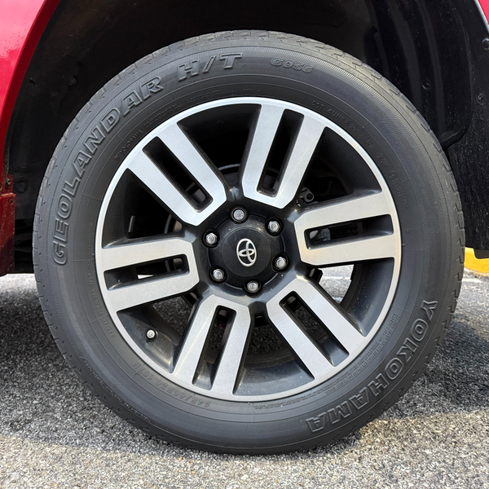 Used 2016 Toyota 4Runner Limited image 21