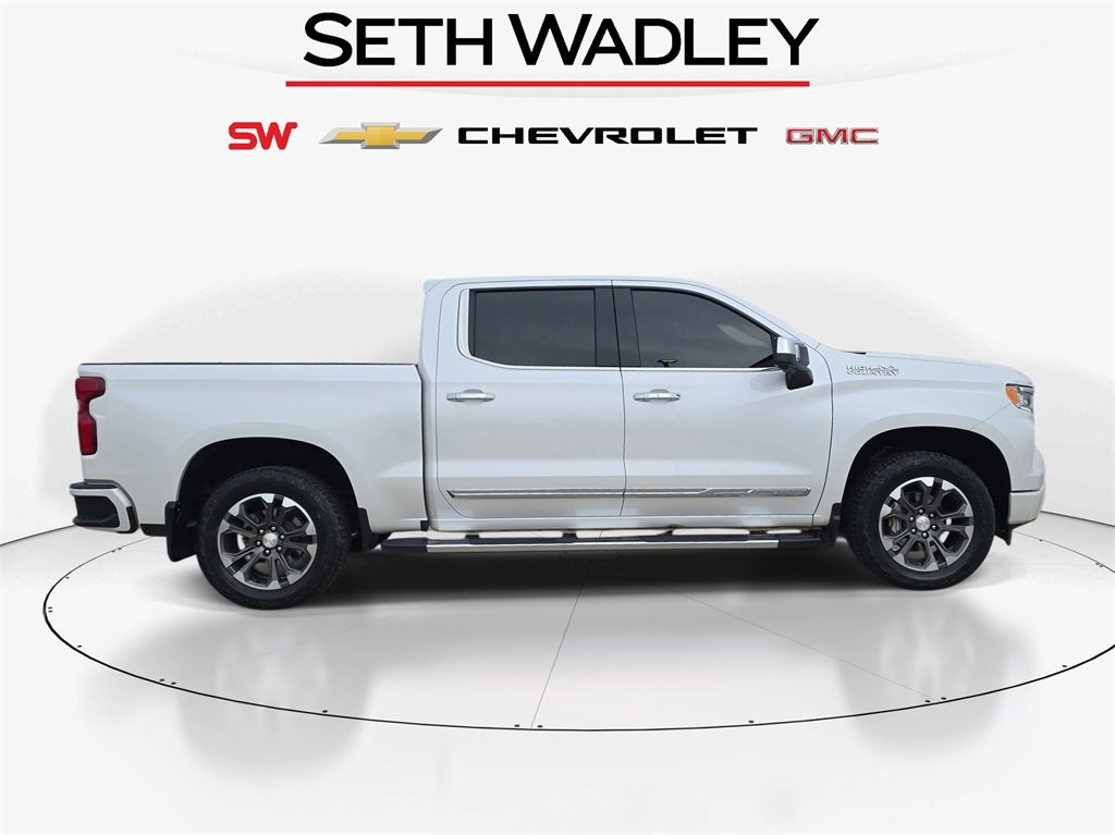 Used 2024 Chevrolet Silverado 1500 High Country w/ Technology Package image 8