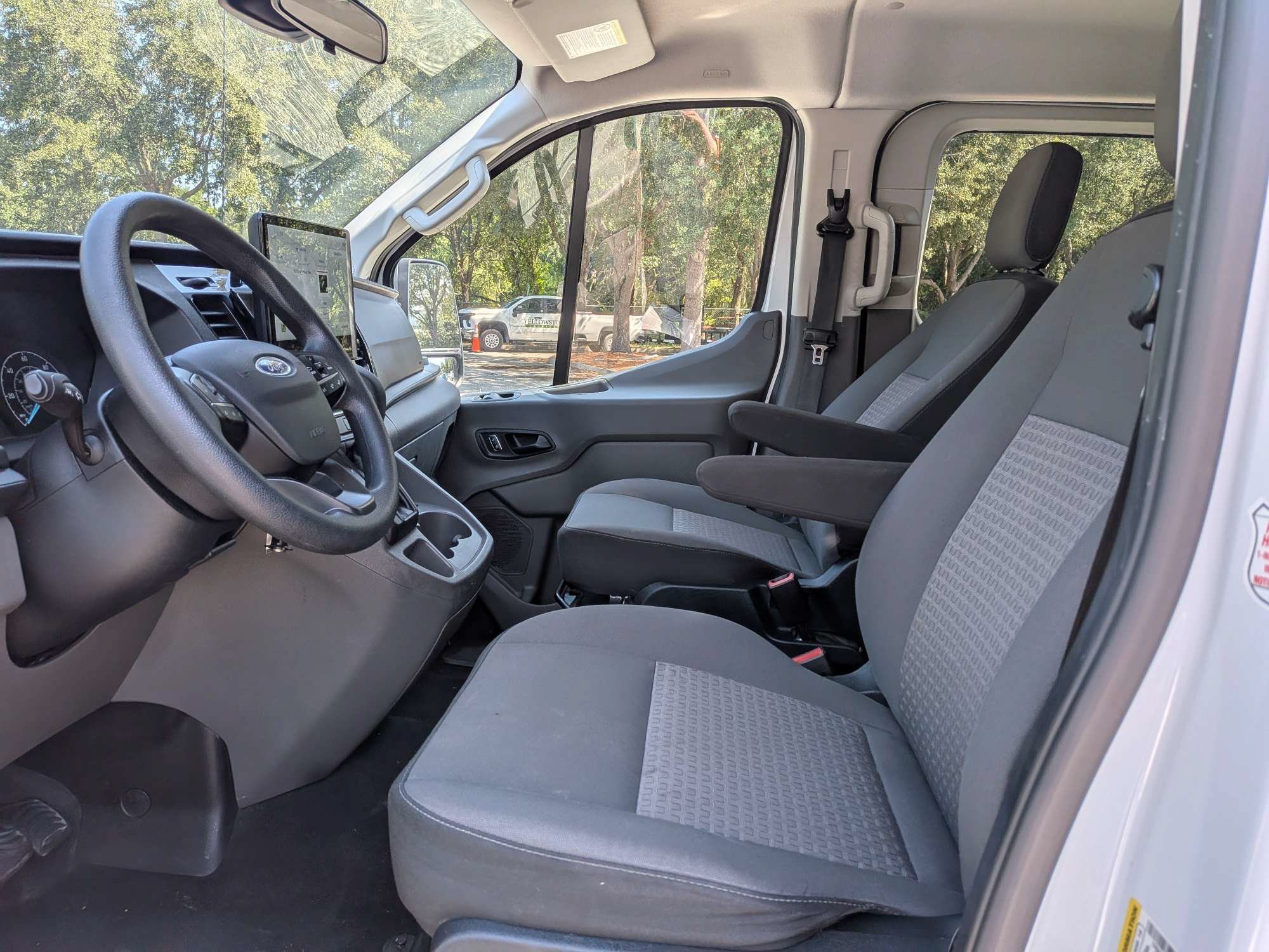 Used 2023 Ford Transit 350 XLT RWD image 22