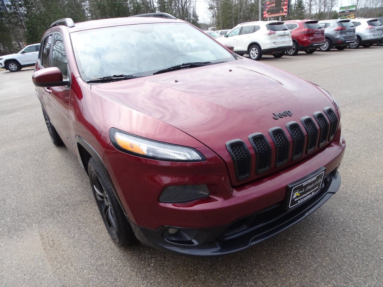 Used 2018 Jeep Cherokee Latitude w/ Quick Order Package 26T image 4