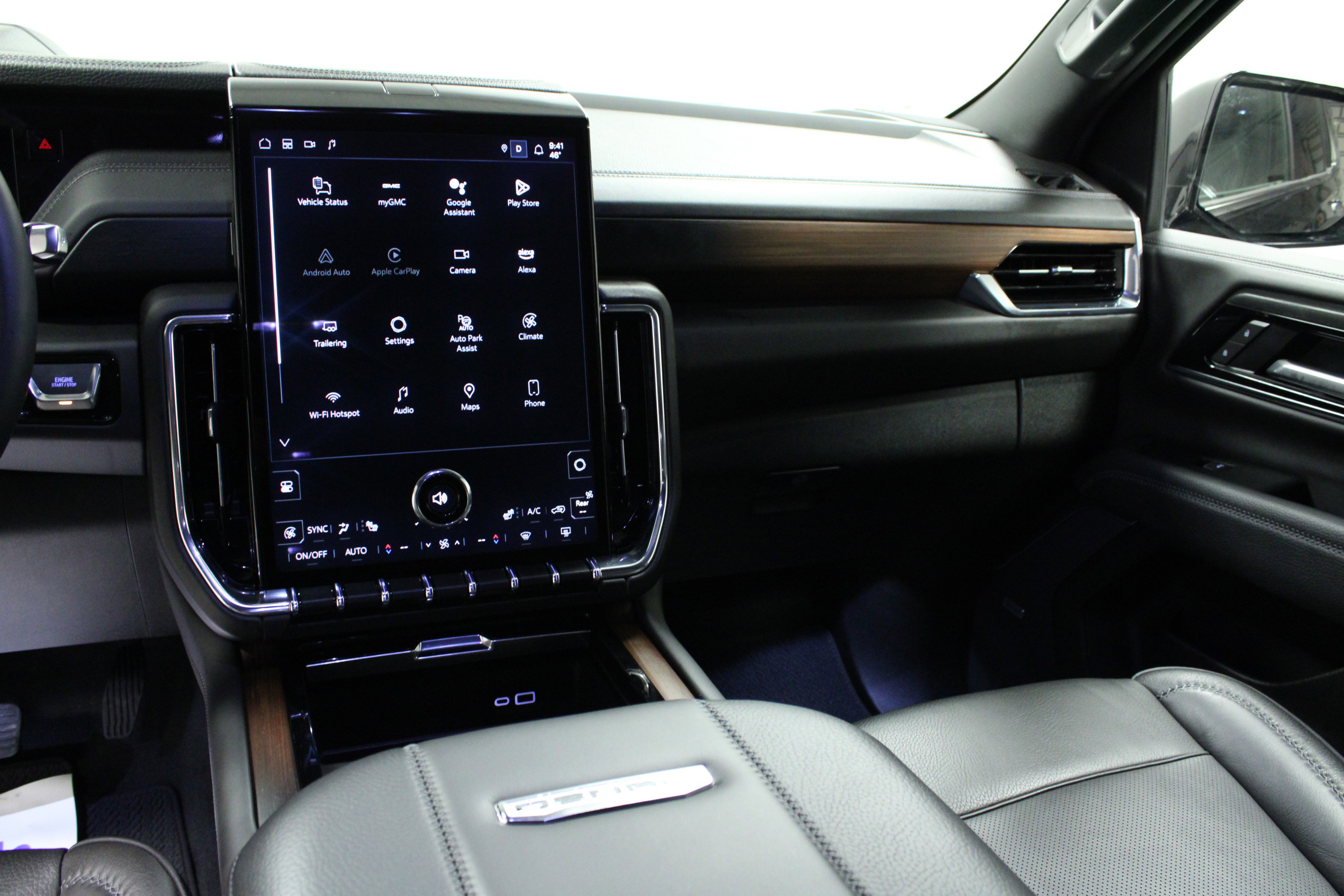 Used 2025 GMC Yukon Denali AWD/4WD image 20