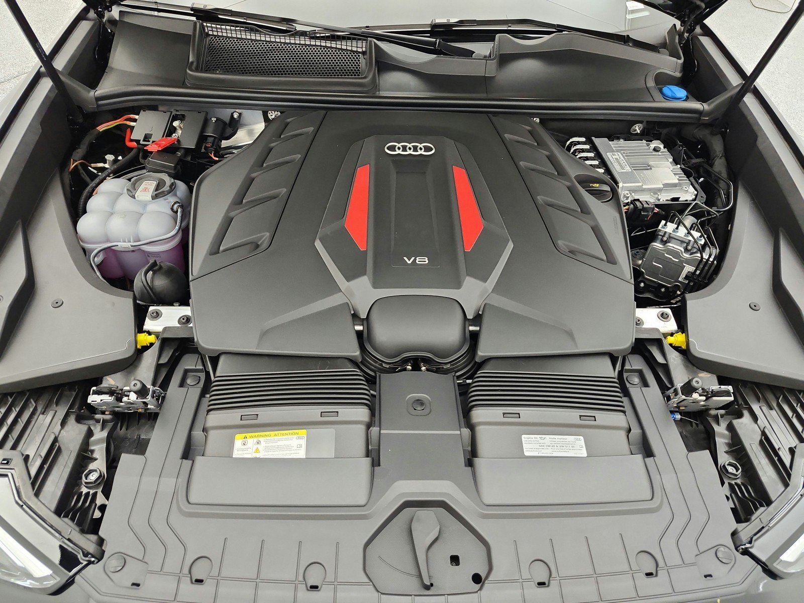 New 2026 Audi SQ8 Premium Plus AWD/4WD image 12