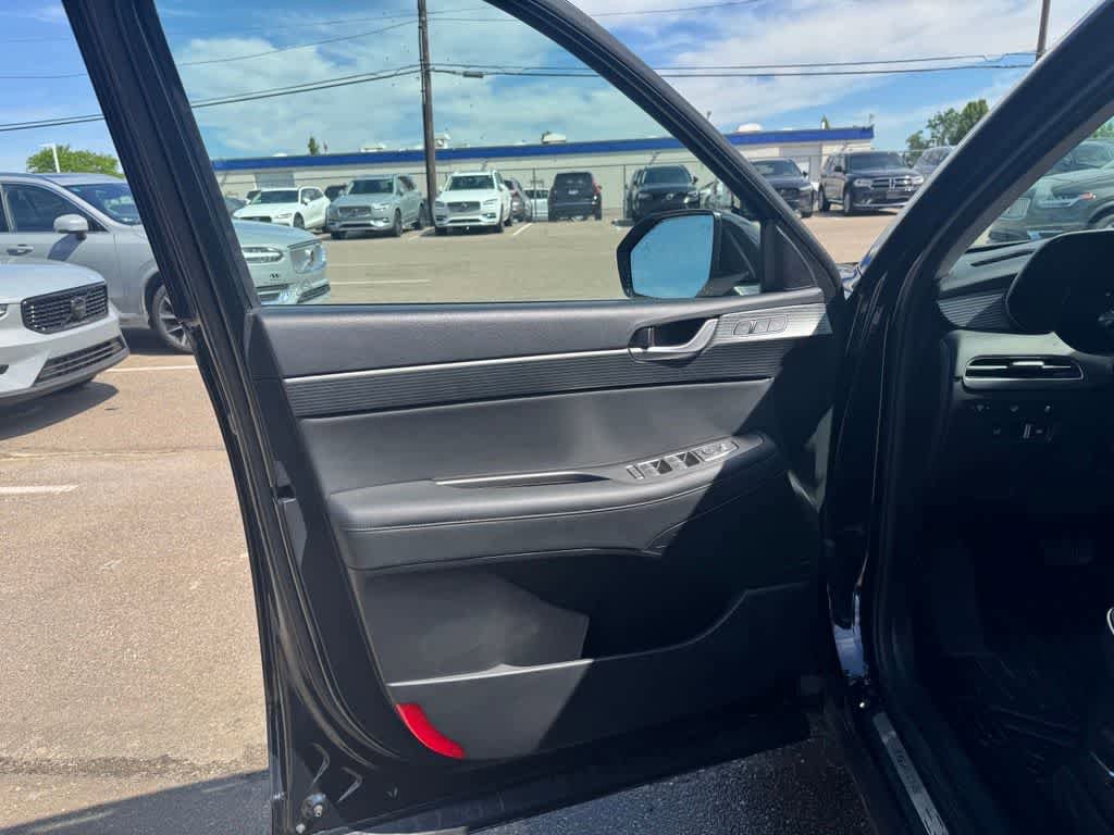 Used 2023 Hyundai Palisade Limited AWD/4WD image 16
