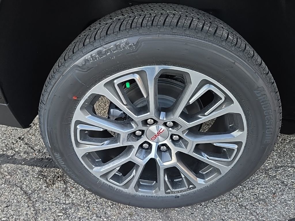 New 2026 GMC Yukon XL Denali w/ Sun & Power Step Package image 47