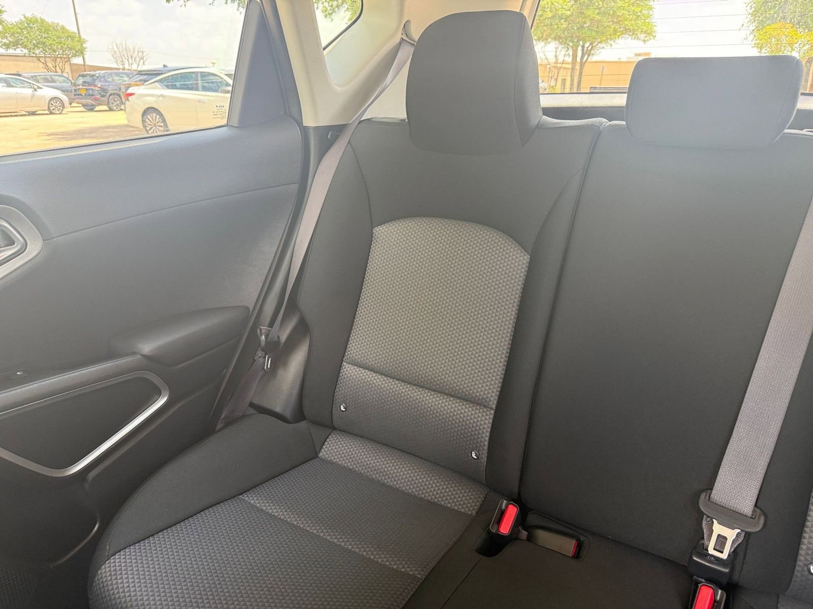 Used 2025 Kia Soul LX w/ LX Technology Package FWD image 39