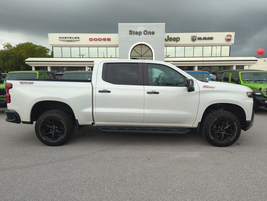 Used 2020 Chevrolet Silverado 1500 LT Trail Boss AWD/4WD image 7