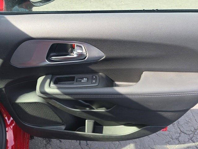 New 2026 Chrysler Pacifica Limited w/ S Appearance Package image 30