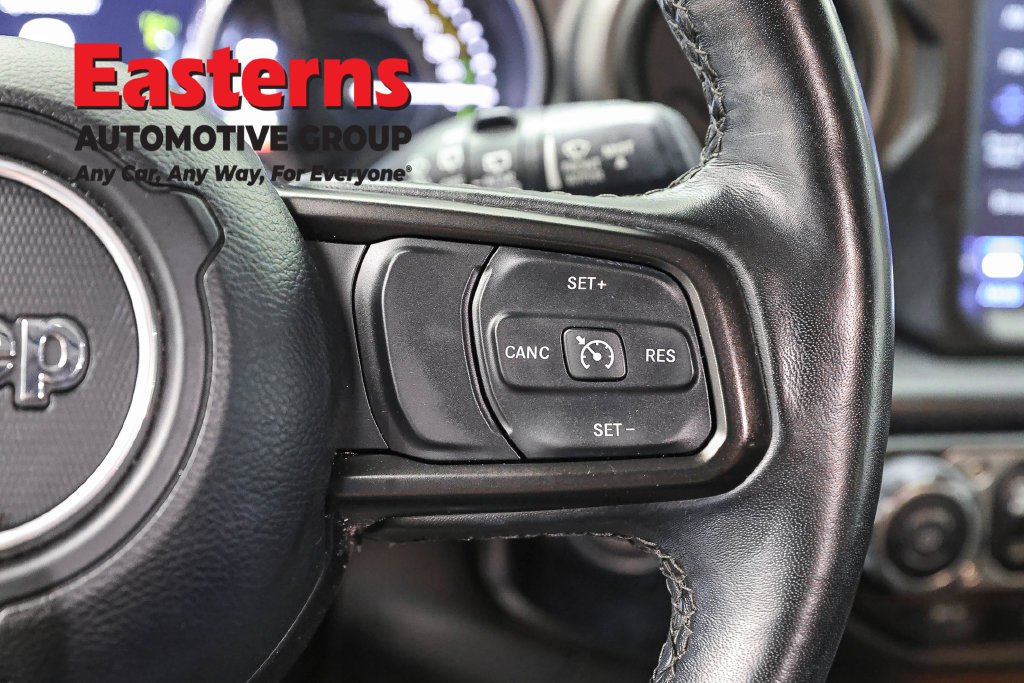 Used 2023 Jeep Wrangler Unlimited w/ Cold Weather Group AWD/4WD image 18