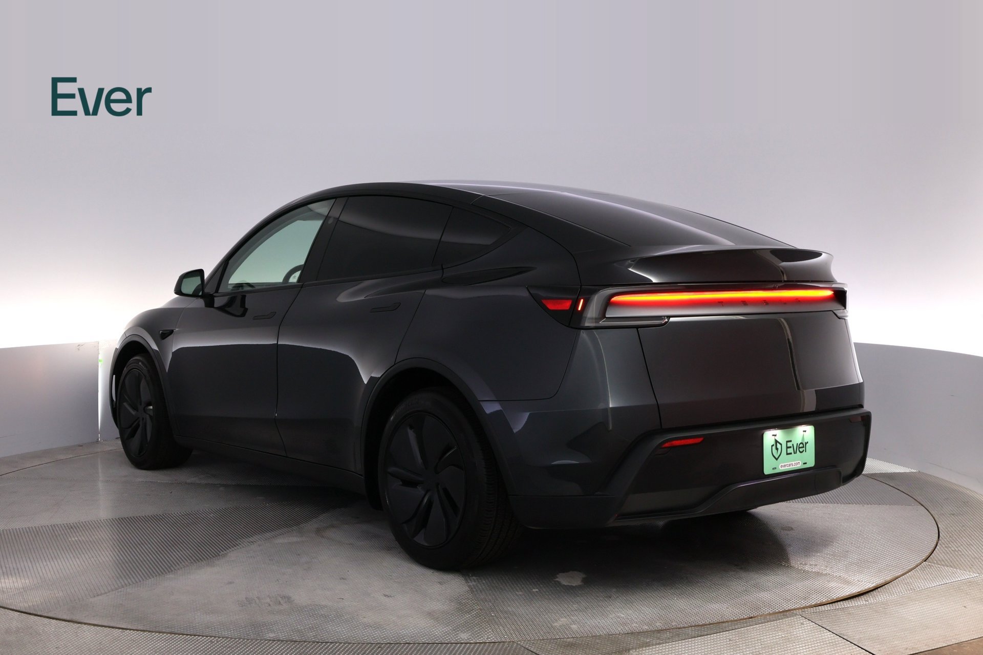 Used 2026 Tesla Model Y 2WD image 17