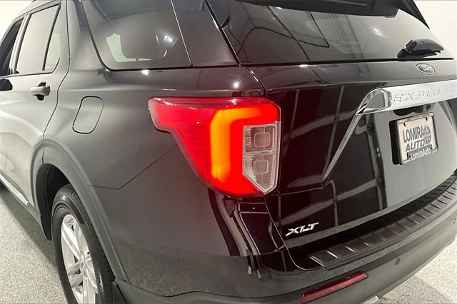 Used 2023 Ford Explorer XLT image 41