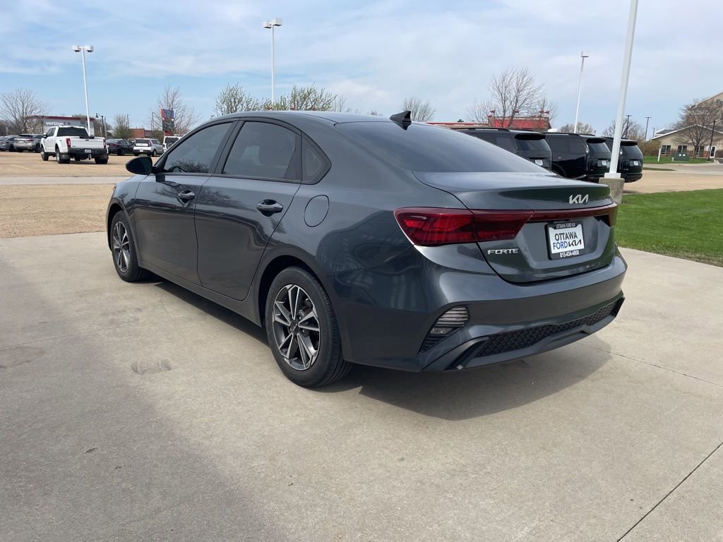 Used 2023 Kia Forte LXS image 7