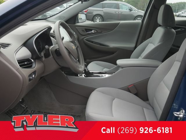 Used 2025 Chevrolet Malibu LT image 40