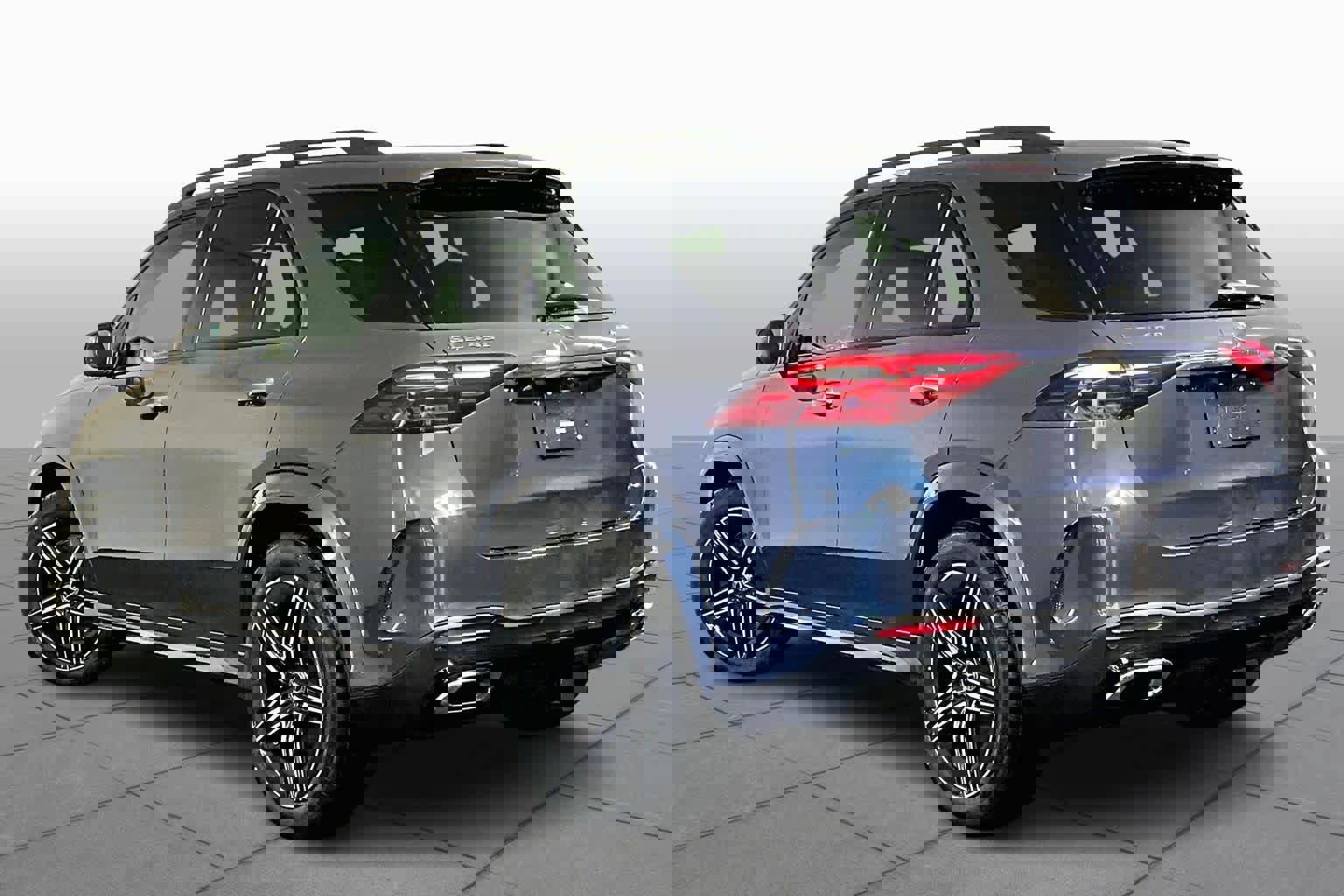 New 2026 Mercedes-Benz GLE 450 4MATIC image 3