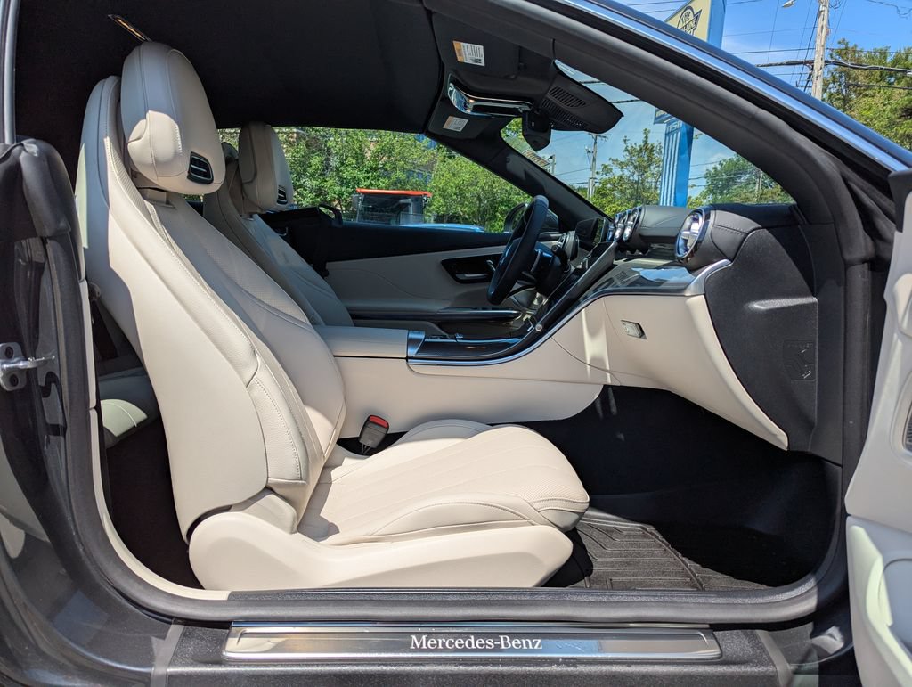 Used 2026 Mercedes-Benz CLE 450 4MATIC Cabriolet image 35