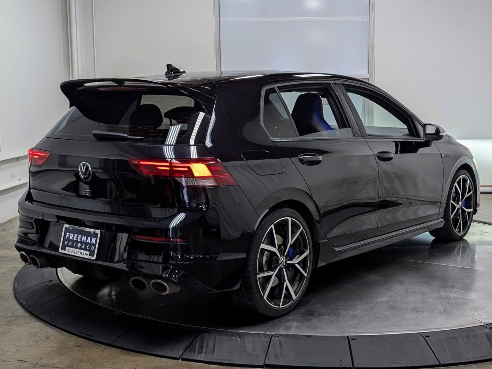 Used 2022 Volkswagen Golf R AWD/4WD image 9