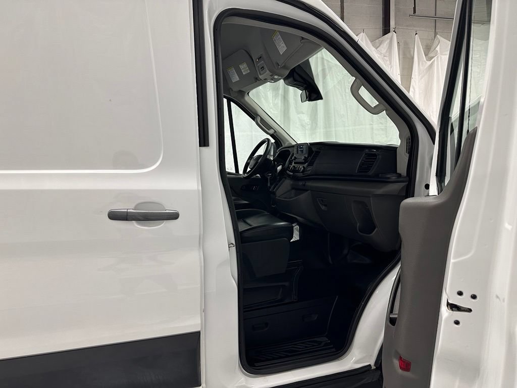 Used 2024 Ford Transit 250 148 Medium Roof w/ Load Area Protection Package RWD image 41