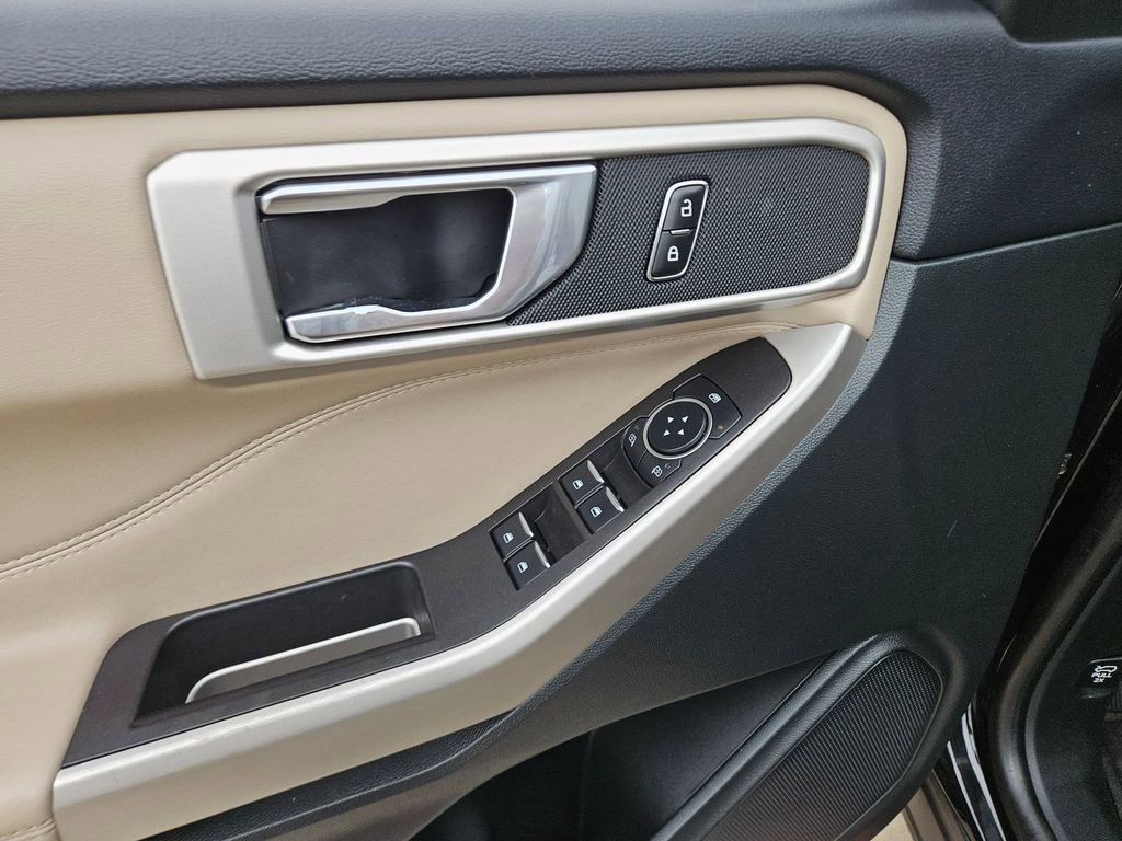 Used 2024 Ford Explorer XLT w/ Equipment Group 202A image 15